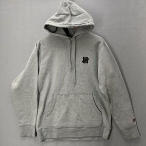Undefeated 5 Strike Hoodie Pullover Sweater Men Size Medium Gray Big Back Logo